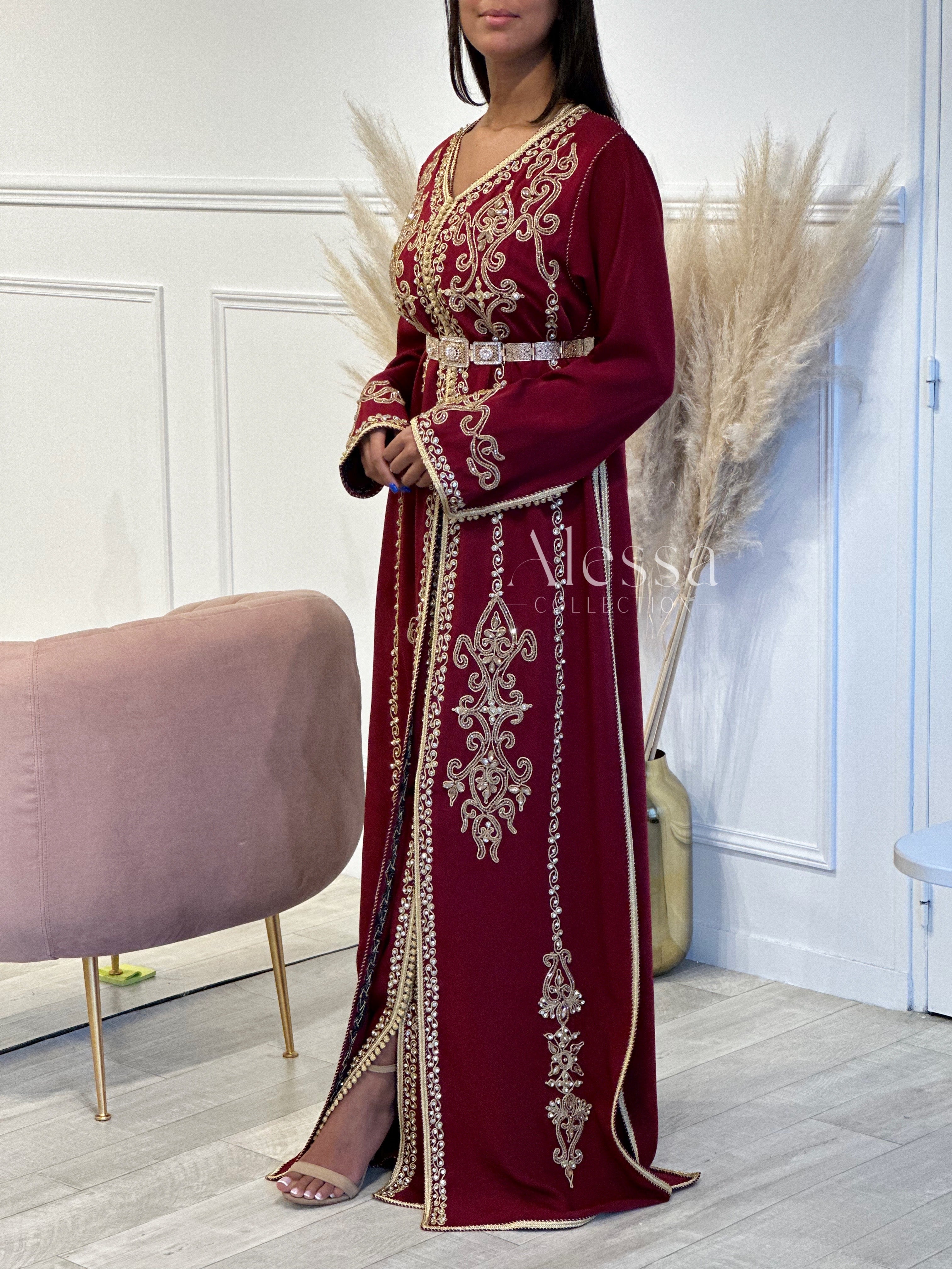 Caftan bordeaux 2024 doré